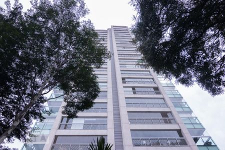 Apartamento para alugar com 198m², 2 quartos e 3 vagas Apartamento para alugar com 198m², 2 quartos e 3 vagasFachada