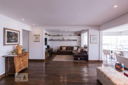Sala de apartamento para alugar com 2 quartos, 198m² em Vila Romana, São Paulo