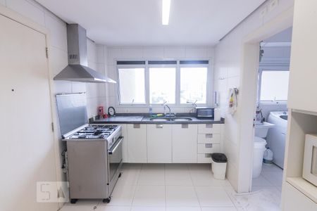 Apartamento para alugar com 198m², 2 quartos e 3 vagas Apartamento para alugar com 198m², 2 quartos e 3 vagasCozinha