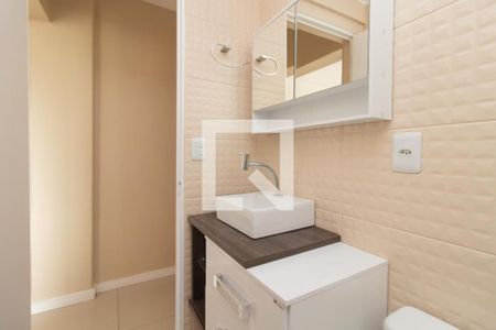 Banheiro de apartamento para alugar com 1 quarto, 48m² em Santa Tereza, Porto Alegre
