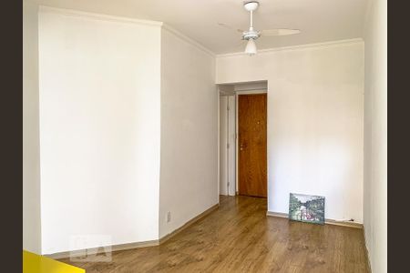 Sala de apartamento para alugar com 1 quarto, 45m² em Cambuí, Campinas