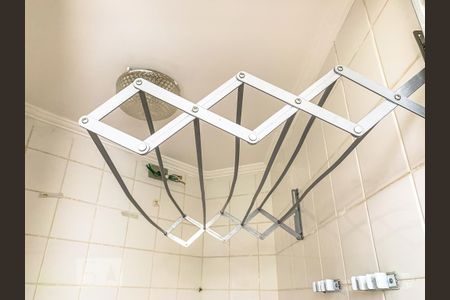 Banheiro de Serviço de apartamento para alugar com 1 quarto, 45m² em Cambuí, Campinas