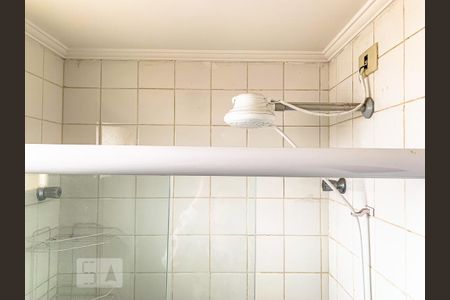 Banheiro de apartamento para alugar com 1 quarto, 45m² em Cambuí, Campinas