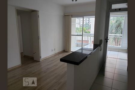 Sala de apartamento para alugar com 3 quartos, 71m² em Vila Suzana, São Paulo