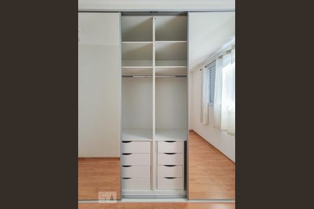 Apartamento para alugar com 42m², 1 quarto e 1 vaga Apartamento para alugar com 42m², 1 quarto e 1 vagaDetalhe do quarto