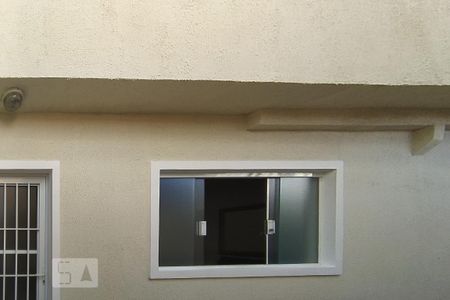 Casa para alugar com 68m², 2 quartos e 1 vaga Casa para alugar com 68m², 2 quartos e 1 vagaFachada