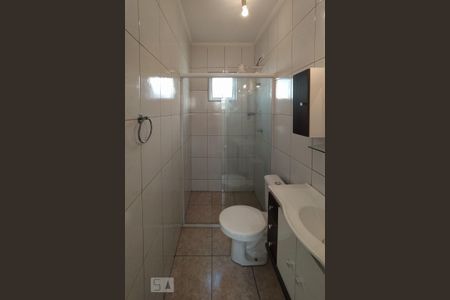 Casa para alugar com 68m², 2 quartos e 1 vaga Casa para alugar com 68m², 2 quartos e 1 vagaBanheiro da Suíte 2