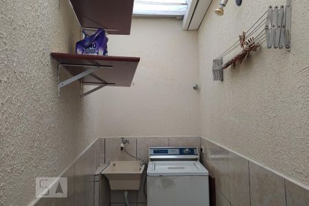 Casa para alugar com 68m², 2 quartos e 1 vaga Casa para alugar com 68m², 2 quartos e 1 vagaÁrea de Serviço