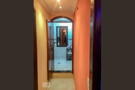 Corredor de apartamento para alugar com 3 quartos, 62m² em Parque Cecap, Guarulhos