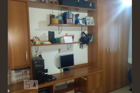 Apartamento à venda com 120m², 3 quartos e 1 vagaQuarto 2