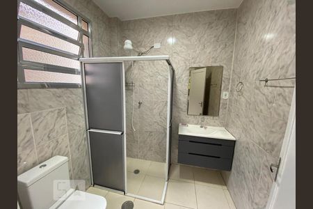 Banheiro de apartamento para alugar com 2 quartos, 74m² em Vila Buarque, São Paulo