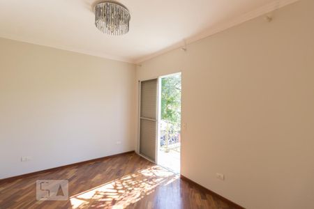 Casa à venda com 300m², 5 quartos e 8 vagasQuarto Suíte 1