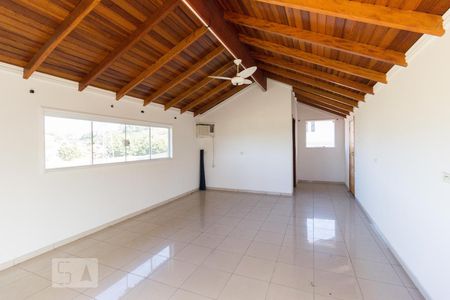 Casa à venda com 300m², 5 quartos e 8 vagasCobertura 