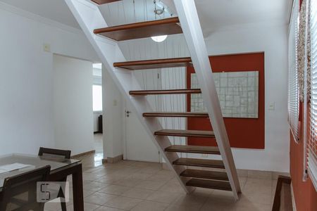 Apartamento à venda com 210m², 4 quartos e 2 vagasDetalhe Sala