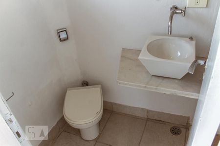 Apartamento à venda com 210m², 4 quartos e 2 vagasBanheiro de Serviço