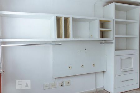 Apartamento à venda com 210m², 4 quartos e 2 vagasQuarto