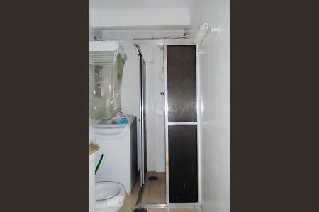 Banheiro de kitnet/studio para alugar com 1 quarto, 30m² em Bela Vista, São Paulo