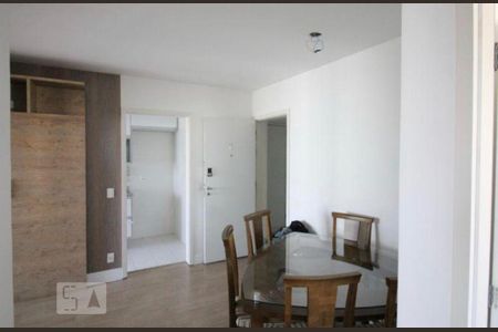Apartamento para alugar com 67m², 2 quartos e 2 vagasSala