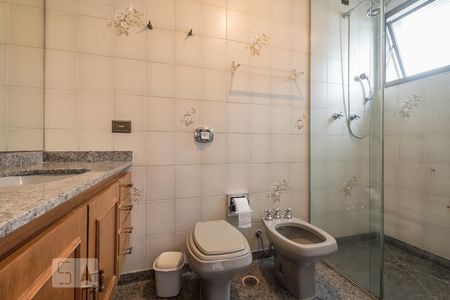 Apartamento à venda com 370m², 3 quartos e 4 vagasBanheiro Suíte 2