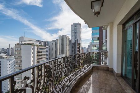 Apartamento à venda com 370m², 3 quartos e 4 vagasVaranda