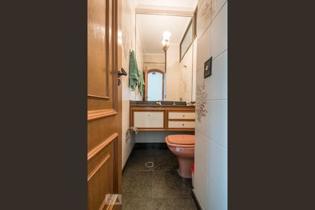 Apartamento à venda com 370m², 3 quartos e 4 vagasLavabo Piso Superior 