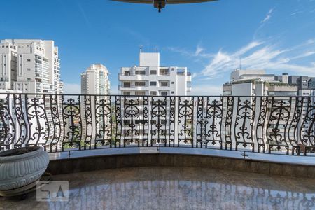 Apartamento à venda com 370m², 3 quartos e 4 vagasVaranda