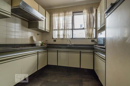 Apartamento à venda com 370m², 3 quartos e 4 vagasCozinha