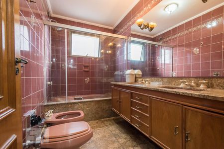 Apartamento à venda com 370m², 3 quartos e 4 vagasBanheiro Suíte 3