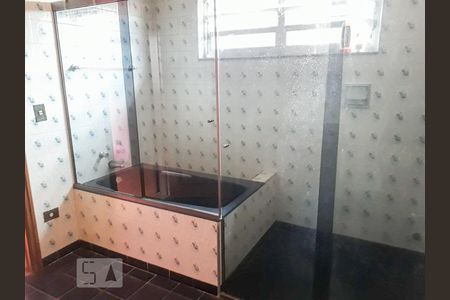 Casa para alugar com 490m², 2 quartos e 8 vagas Casa para alugar com 490m², 2 quartos e 8 vagasBanheiro do quarto 1