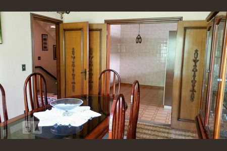 Casa para alugar com 490m², 2 quartos e 8 vagas