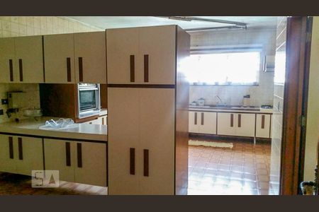 Casa para alugar com 490m², 2 quartos e 8 vagas Casa para alugar com 490m², 2 quartos e 8 vagasCozinha