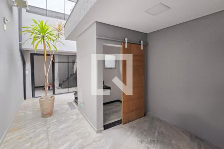 Casa para alugar com 203m², 2 quartos e 1 vagaQuintal