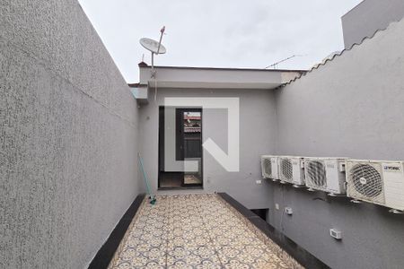 Casa para alugar com 203m², 2 quartos e 1 vagaSacada - Quarto 2