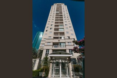 Apartamento à venda com 42m², 2 quartos e 1 vaga Apartamento à venda com 42m², 2 quartos e 1 vagaFachada