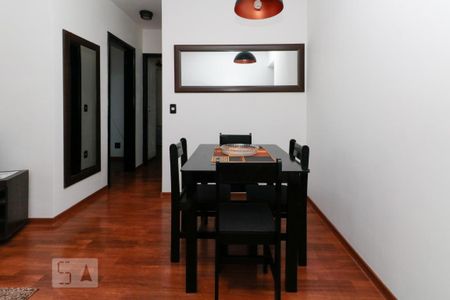 Apartamento à venda com 42m², 2 quartos e 1 vaga Apartamento à venda com 42m², 2 quartos e 1 vagaSala de jantar