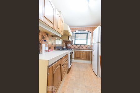 Casa à venda com 252m², 3 quartos e 2 vagasCozinha