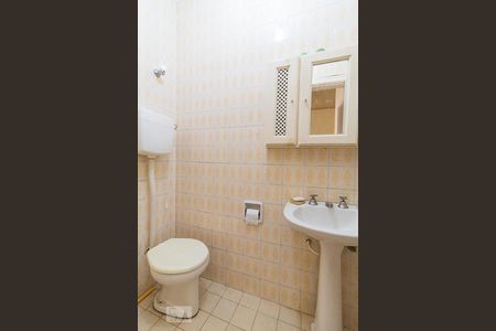 Casa à venda com 252m², 3 quartos e 2 vagasBanheiro de Serviço