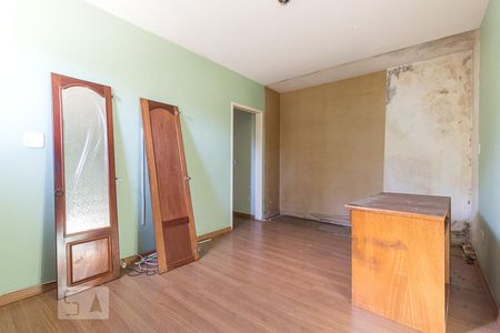 Dormitório 2 de casa à venda com 3 quartos, 252m² em Jardim Itu Sabara, Porto Alegre