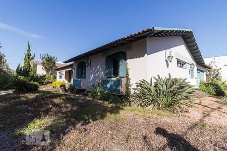 Casa à venda com 252m², 3 quartos e 2 vagasFachada