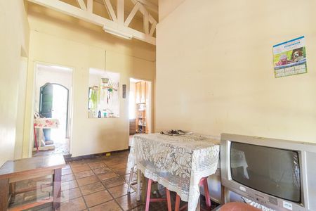 Casa à venda com 252m², 3 quartos e 2 vagasHall
