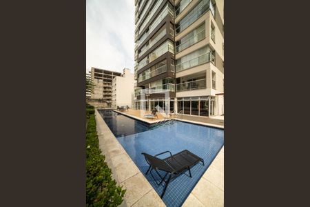 Apartamento para alugar com 36m², 1 quarto e 1 vaga Apartamento para alugar com 36m², 1 quarto e 1 vagaÁrea comum - Piscina