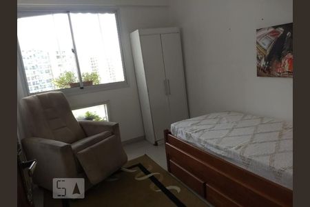 Quarto 1 de apartamento para alugar com 2 quartos, 64m² em Barra da Tijuca, Rio de Janeiro