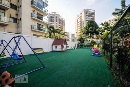 Playground de apartamento à venda com 2 quartos, 64m² em Barra da Tijuca, Rio de Janeiro