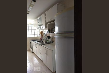 Cozinha e Área de Serviço de apartamento para alugar com 2 quartos, 64m² em Barra da Tijuca, Rio de Janeiro