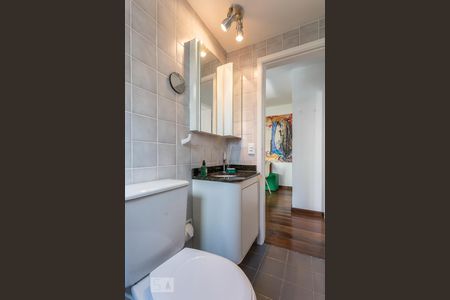 Banheiro de apartamento para alugar com 1 quarto, 40m² em Consolação, São Paulo