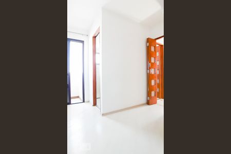 Apartamento para alugar com 67m², 3 quartos e 2 vagas Apartamento para alugar com 67m², 3 quartos e 2 vagasCorredor