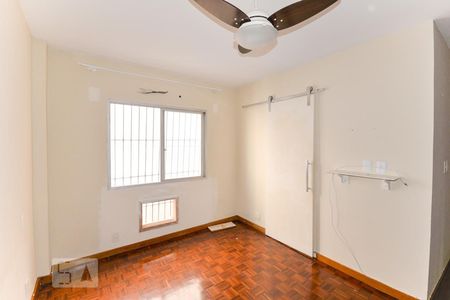 Suíte de apartamento à venda com 2 quartos, 108m² em Rio Comprido, Rio de Janeiro