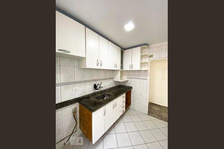 Cozinha de apartamento para alugar com 2 quartos, 60m² em Demarchi, São Bernardo do Campo