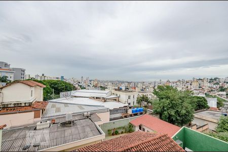 Apartamento para alugar com 4 quartos, 133m² em Jardim América, Belo Horizonte