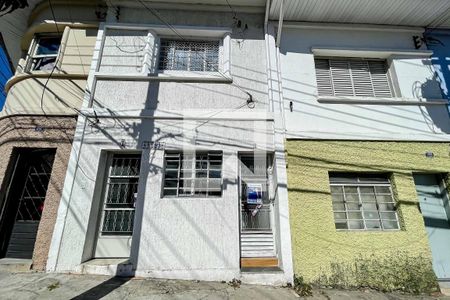 Casa para alugar com 36m², 1 quarto e sem vaga Casa para alugar com 36m², 1 quarto e sem vagaFachada